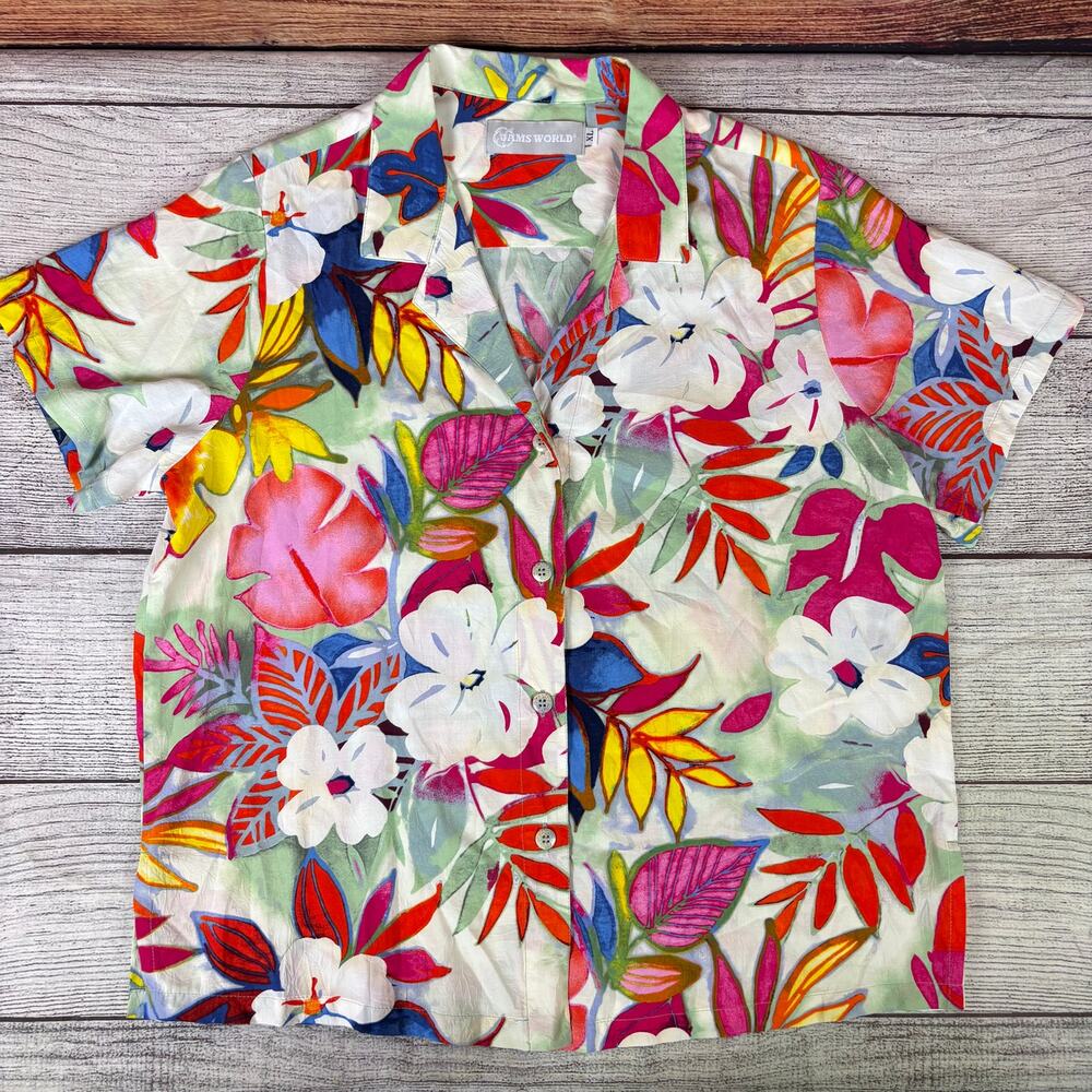 Vintage Jams World 100% Rayon Floral Hawaiian Style Button Up Shirt